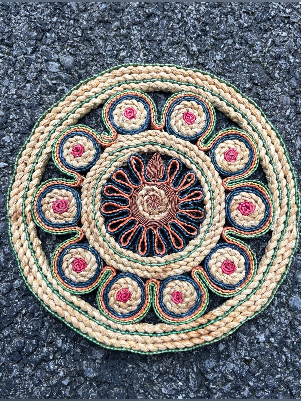 VTG 70s Boho Woven Raffia Straw Trivet Hot Pad Wall Decor Retro Mandala 7”